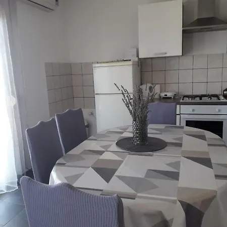 Stipe, Razanj-ljoljinica 107 Apartment